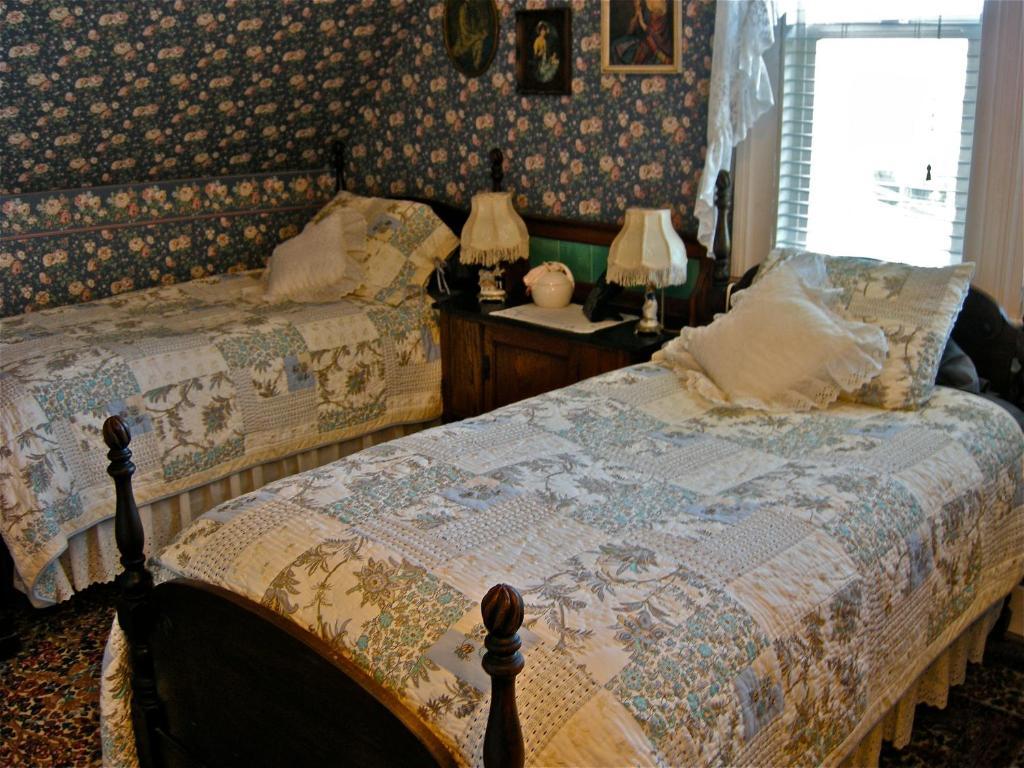 نورث بيند The Old Tower House Bed & Breakfast الغرفة الصورة