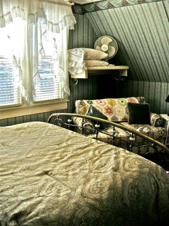 نورث بيند The Old Tower House Bed & Breakfast الغرفة الصورة